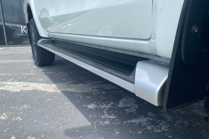 2021 Mitsubishi Triton GLS