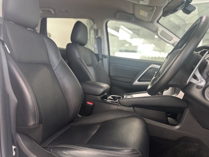 2022 Mitsubishi Pajero Sport GSR