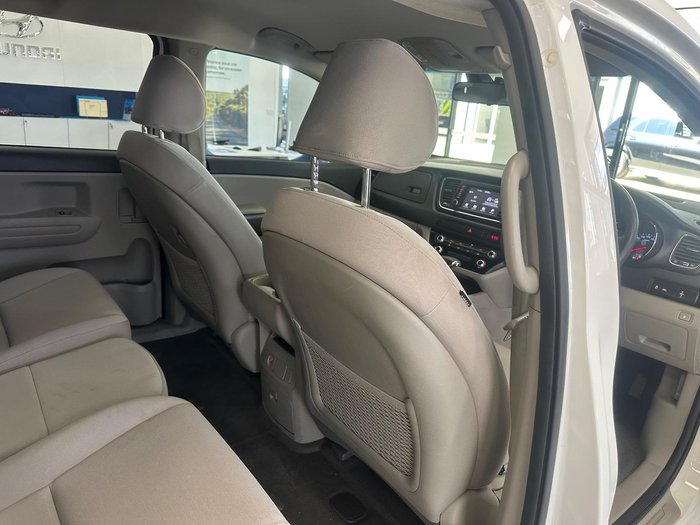 2018 Kia Carnival S YP MY19 Clear White
