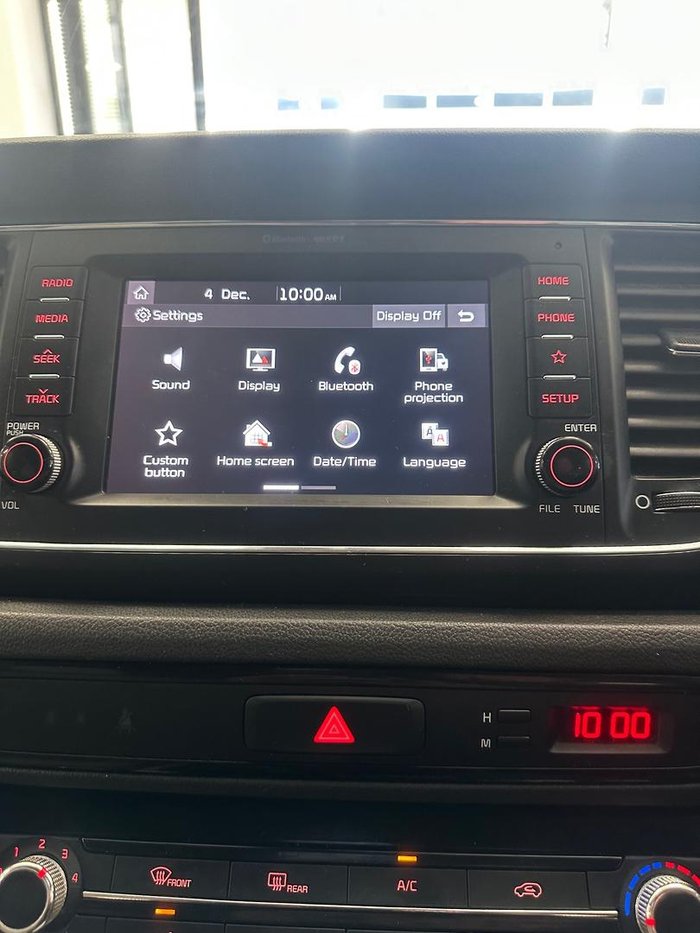 2018 Kia Carnival S YP MY19 Clear White