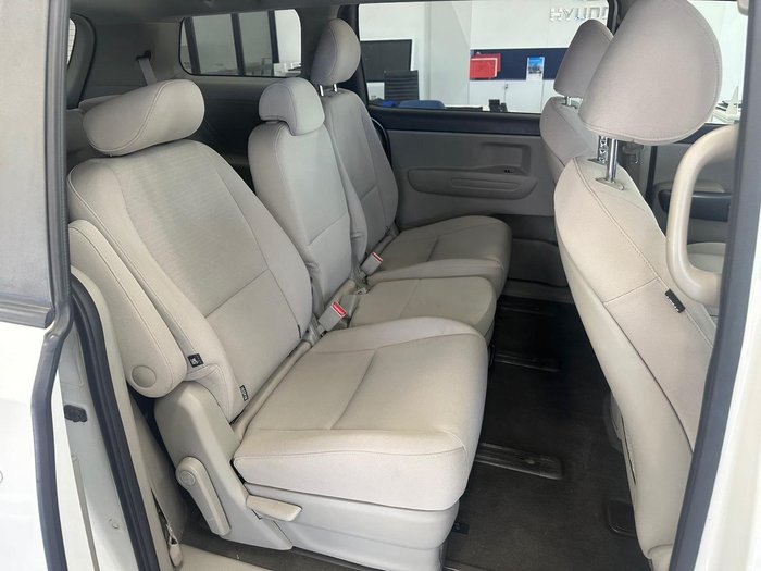 2018 Kia Carnival S YP MY19 Clear White