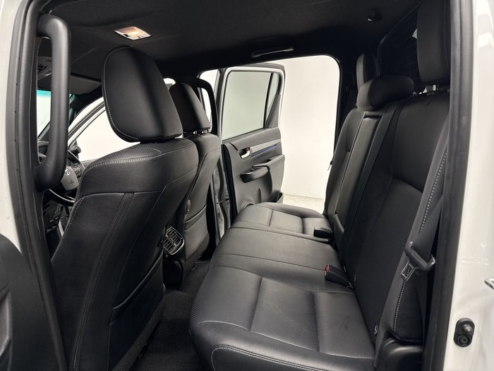 2023 Toyota Hilux Rogue