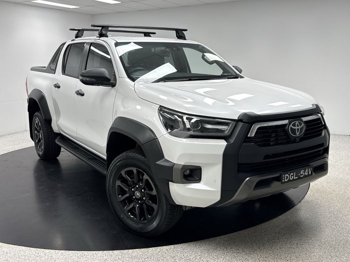 2023 Toyota Hilux Rogue
