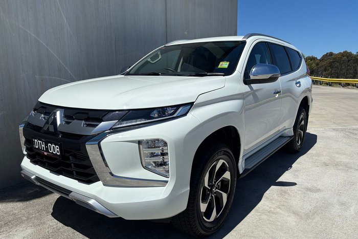 2024 Mitsubishi Pajero Sport GLS