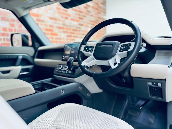 2021 Land Rover Defender 90 P300 S L663 MY22 AWD Pangea Green