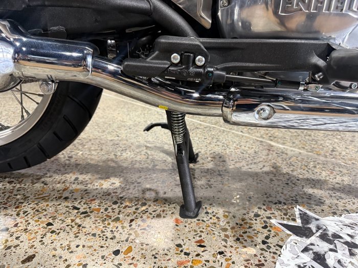 2025 Royal Enfield CLASSIC 650 RED