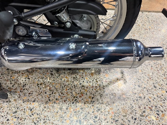 2025 Royal Enfield CLASSIC 650 RED