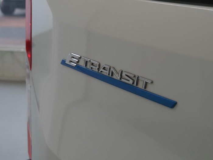 2023 Ford E-Transit 420L