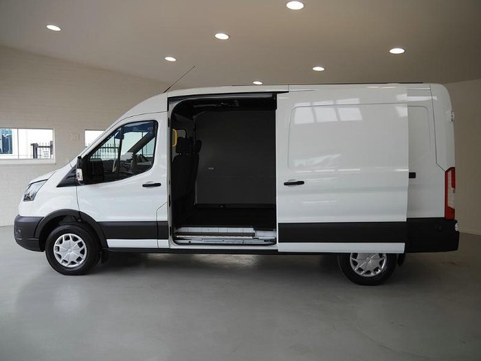 2023 Ford E-Transit 420L