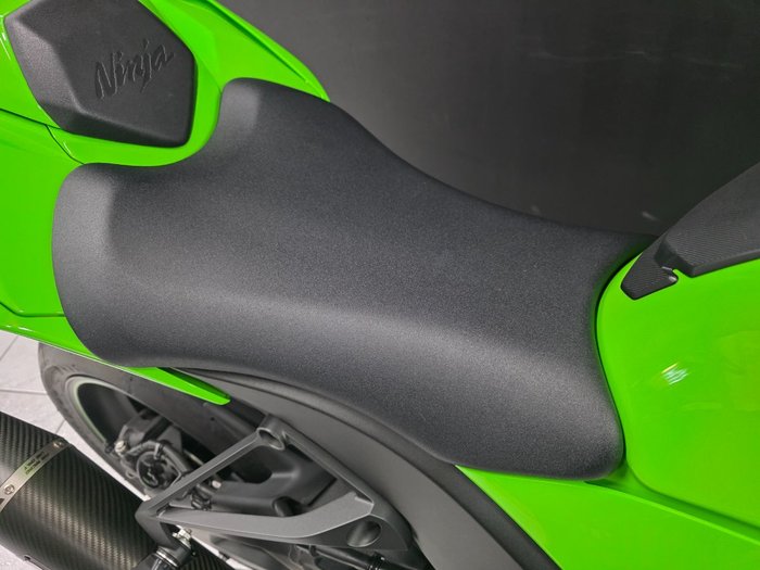 2021 Kawasaki NINJA ZX-10R Green