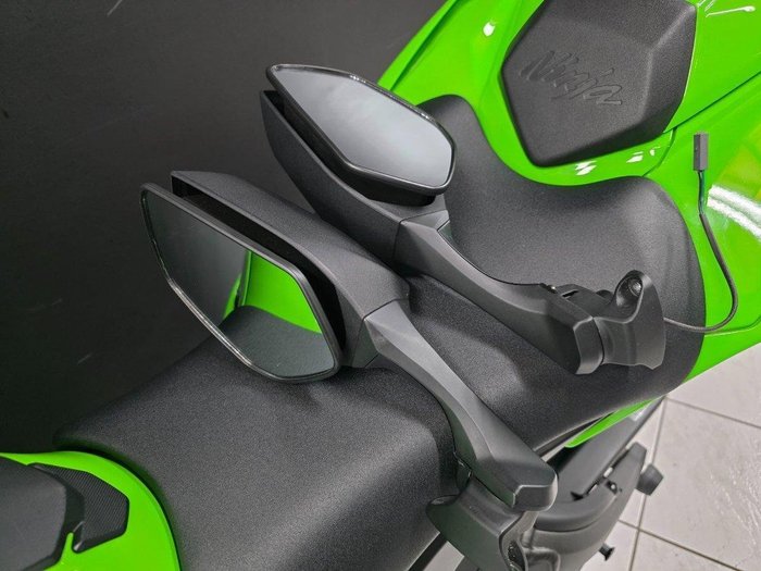 2021 Kawasaki NINJA ZX-10R Green