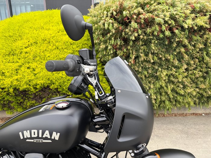 2024 Indian SPORT CHIEF Black