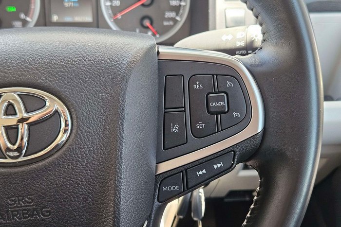 2019 Toyota Hiace Commuter