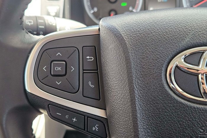 2019 Toyota Hiace Commuter