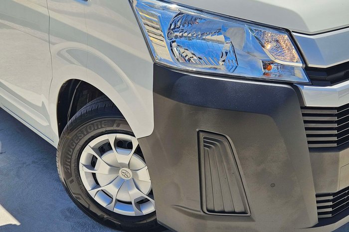 2019 Toyota Hiace Commuter