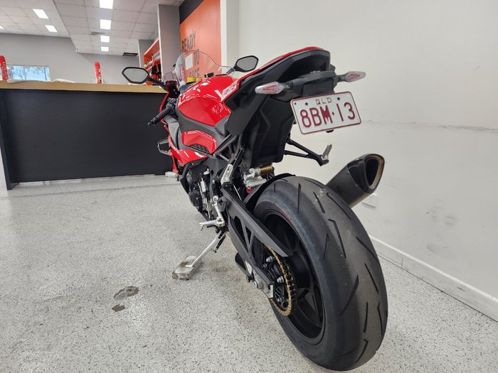 2024 BMW Motorrad S 1000 RR RACE Red