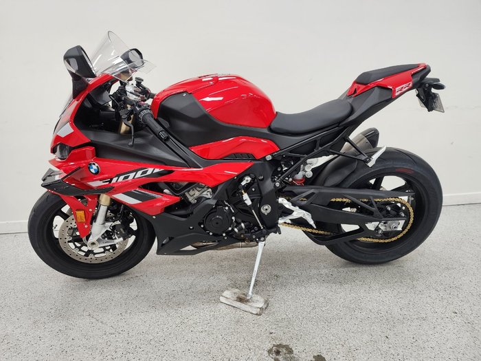 2024 BMW Motorrad S 1000 RR RACE Red