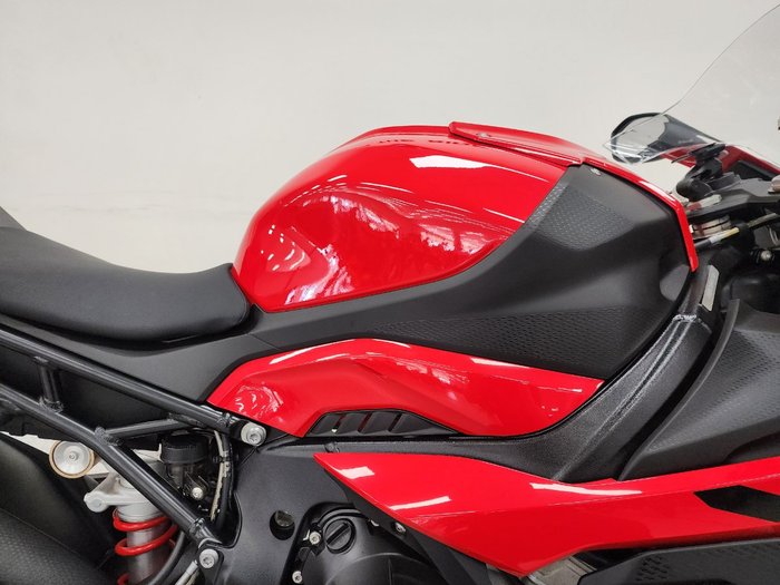 2024 BMW Motorrad S 1000 RR RACE Red