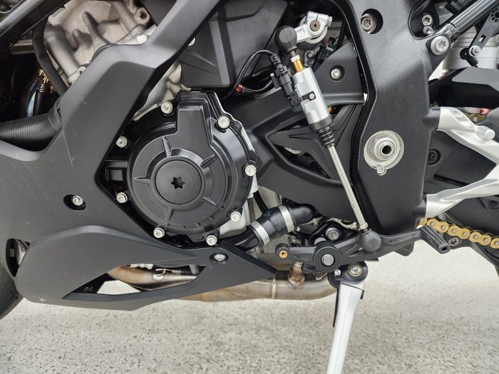 2024 BMW Motorrad S 1000 RR RACE Red