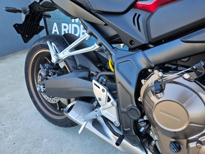 2019 Honda CB650R Red