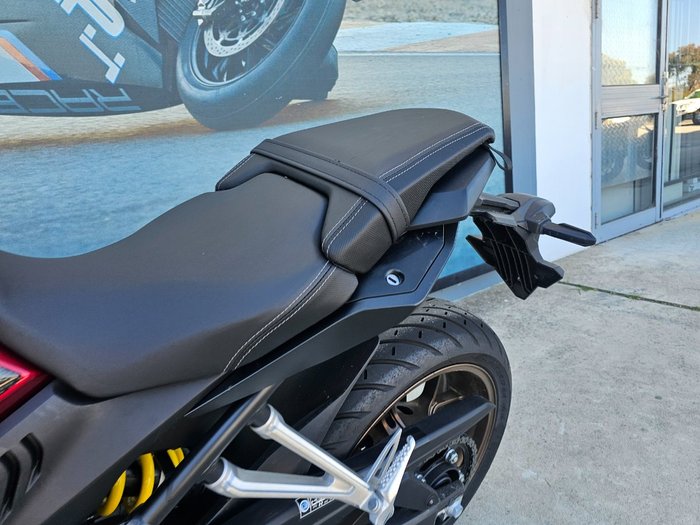 2019 Honda CB650R Red