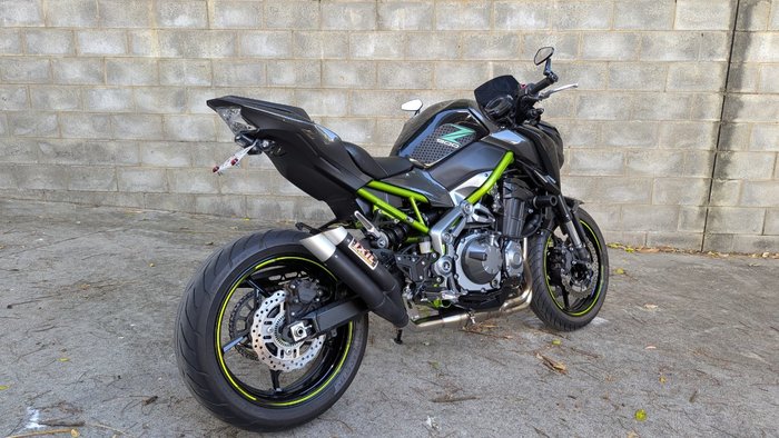 2017 Kawasaki ZR 900 BLACK