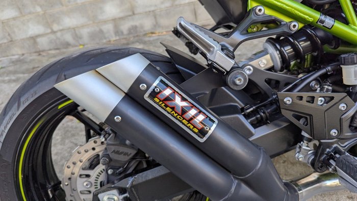 2017 Kawasaki ZR 900 BLACK