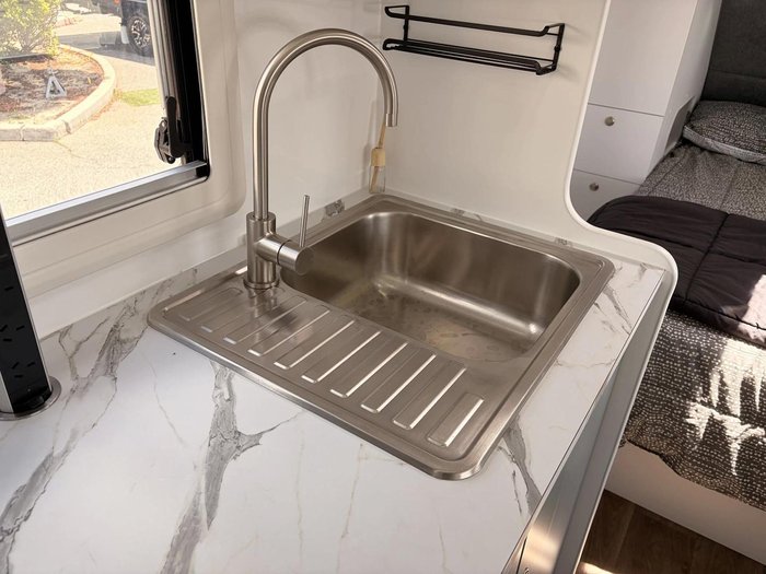 2025 Dreamhaven Dreamhaven 18 Series Tourline Caravan