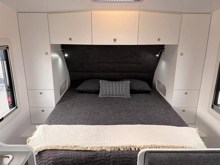 2025 Dreamhaven Dreamhaven 19 Series Tourline Caravan