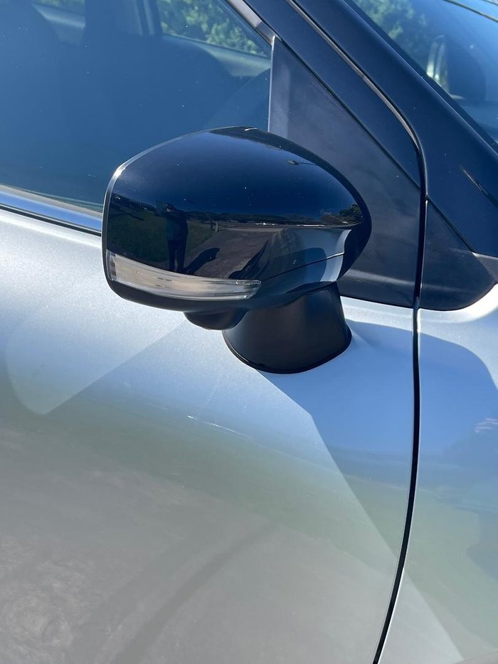 2025 Suzuki Fronx Hybrid KW Splendid Silver Pearl Metallic + Bluish Black Pearl