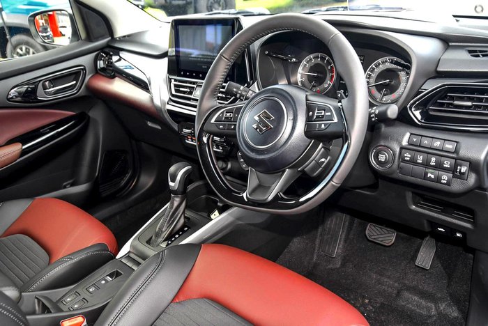 2025 Suzuki Fronx Hybrid KW Splendid Silver Pearl Metallic + Bluish Black Pearl