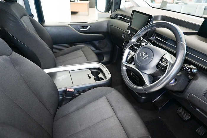2022 Hyundai STARIA