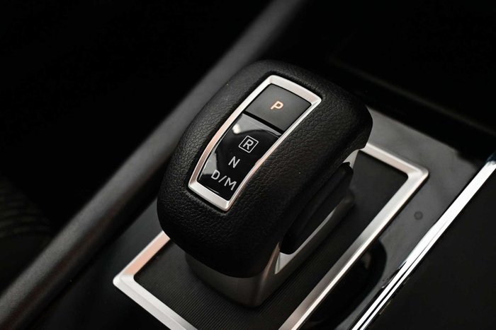 2024 Mitsubishi Outlander ES