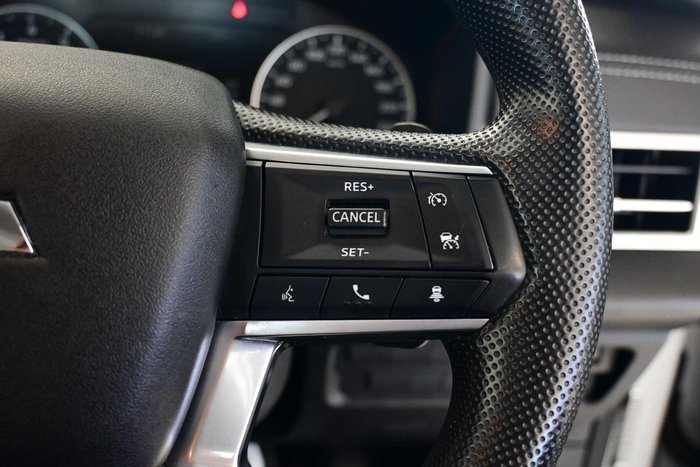 2024 Mitsubishi Outlander ES