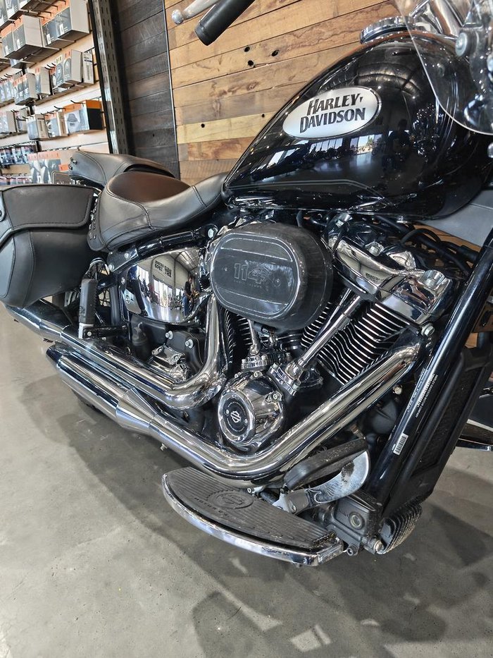 2022 Harley-Davidson Heritage Classic 114 (FLHCS) Softail Black