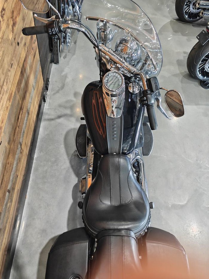 2022 Harley-Davidson Heritage Classic 114 (FLHCS) Softail Black