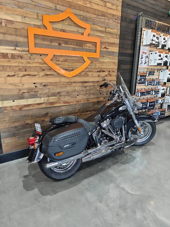 2022 Harley-Davidson Heritage Classic 114 (FLHCS) Softail Black