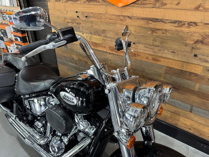 2022 Harley-Davidson Heritage Classic 114 (FLHCS) Softail Black