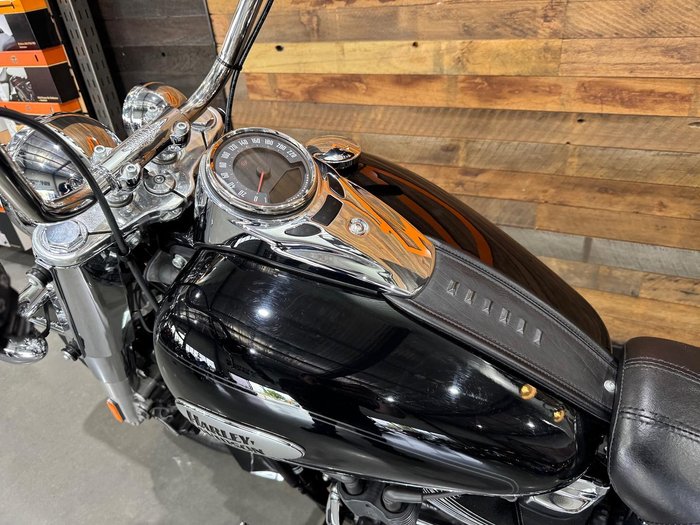 2022 Harley-Davidson Heritage Classic 114 (FLHCS) Softail Black