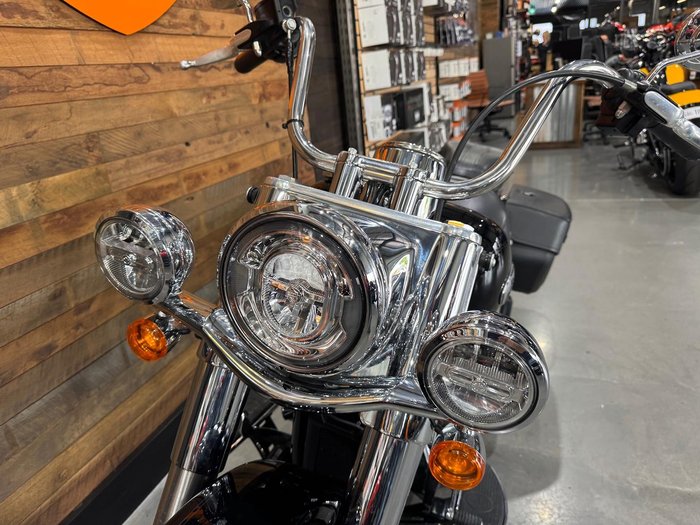 2022 Harley-Davidson Heritage Classic 114 (FLHCS) Softail Black
