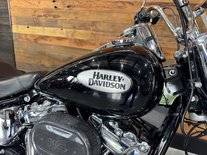 2022 Harley-Davidson Heritage Classic 114 (FLHCS) Softail Black