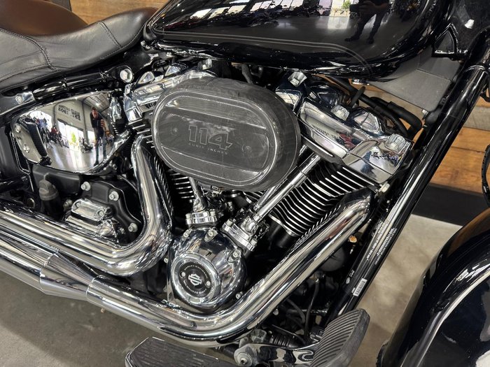 2022 Harley-Davidson Heritage Classic 114 (FLHCS) Softail Black