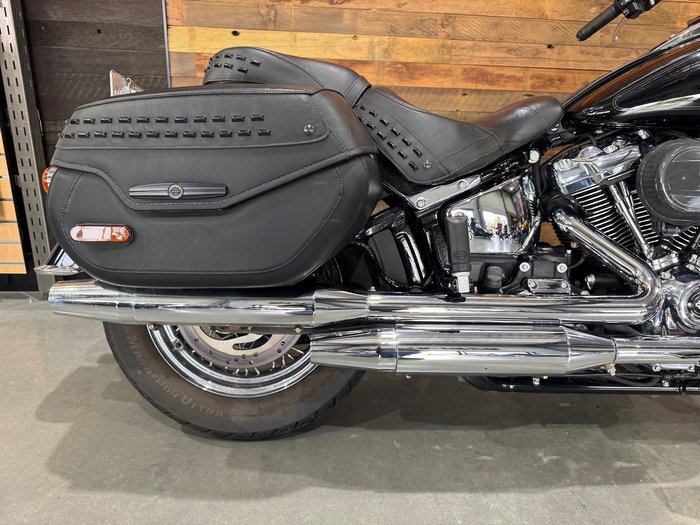 2022 Harley-Davidson Heritage Classic 114 (FLHCS) Softail Black