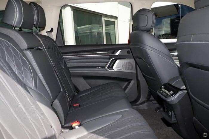 2025 LDV D90 Executive