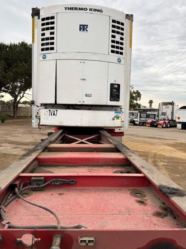 2006 Maxitrans 12 Pallet Lead Refrigerated Trailer