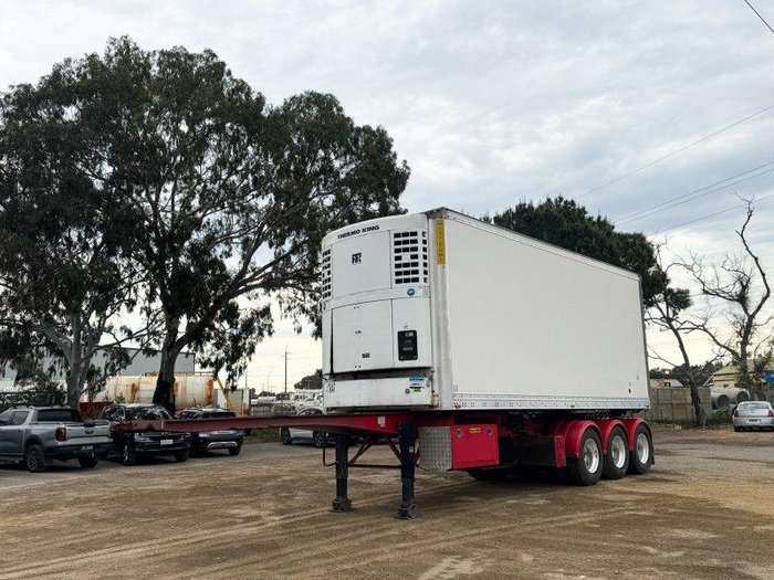 2006 Maxitrans 12 Pallet Lead Refrigerated Trailer