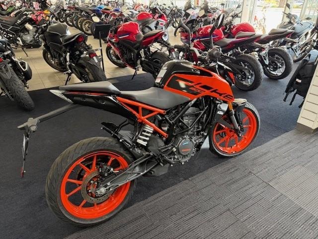 2023 KTM 200 Duke Duke Orange