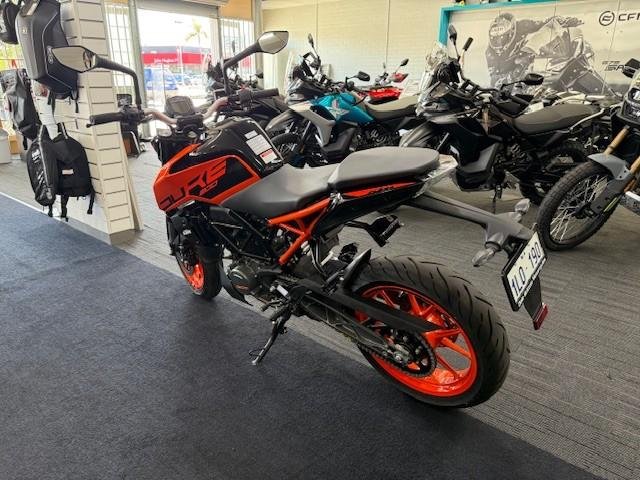 2023 KTM 200 Duke Duke Orange