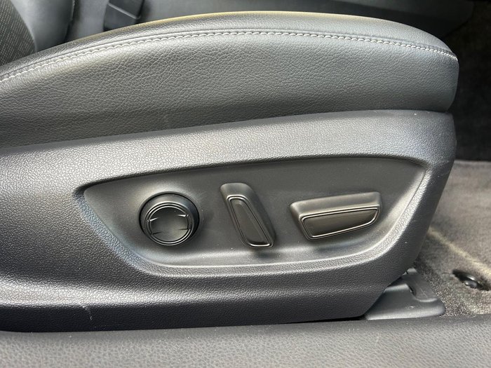 2018 Toyota Camry SX