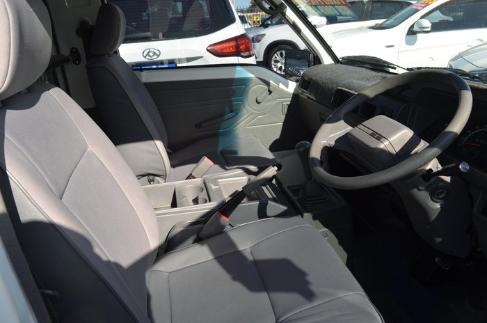 2008 Mitsubishi Express